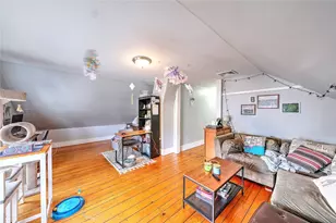 390 Hope St, Providence, RI 02906 - Photo 8