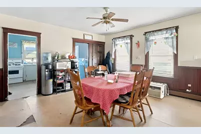 904 Newport Avenue, Pawtucket, RI 02861 - Photo 26