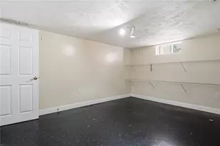 86 Paul St, Pawtucket, RI 02861 - Photo 32