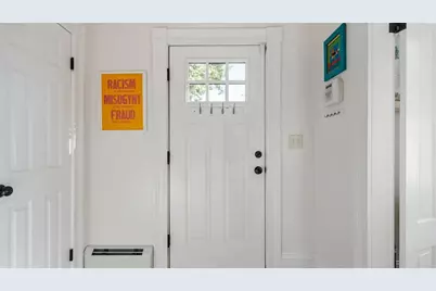 46 Moore Street, Providence, RI 02907 - Photo 32