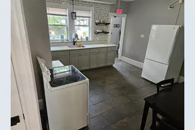 172 Central Avenue, East Providence, RI 02914 - Photo 10