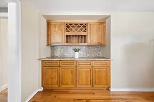 20 Horse Neck Rd, Warwick, RI 02889 - Photo 8