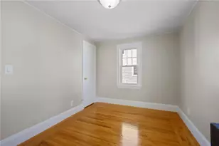 37 Vera St, Warwick, RI 02886 - Photo 12