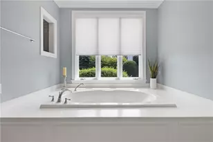 1 Harbor View Dr, Newport, RI 02840 - Photo 38