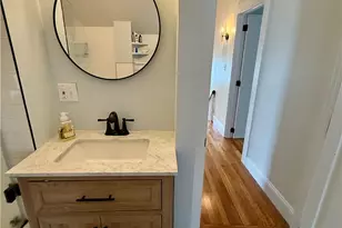 31 Slocum St, Newport, RI 02840 - Photo 8