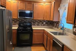 7 Dosco Dr, Providence, RI 02904 - Photo 10