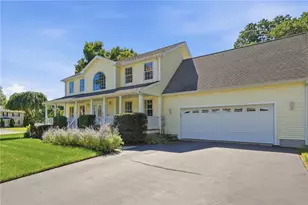 2 Nutmeg Cir, Coventry, RI 02816 - Photo 4