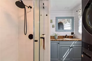 27 Longfellow Dr, Coventry, RI 02816 - Photo 24