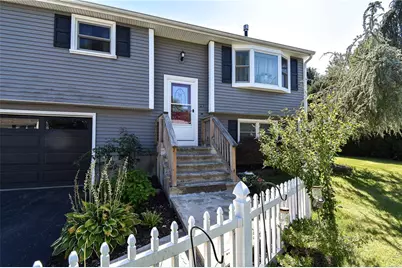 27 Longfellow Drive, Coventry, RI 02816 - Photo 2