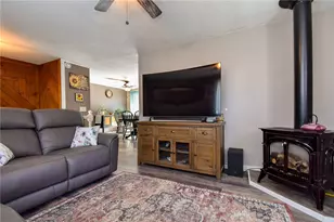 27 Longfellow Dr, Coventry, RI 02816 - Photo 18