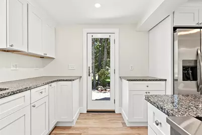 477 South Road, South Kingstown, RI 02879 - Photo 8
