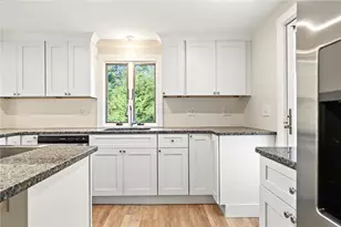 477 S Rd, South Kingstown, RI 02879 - Photo 6