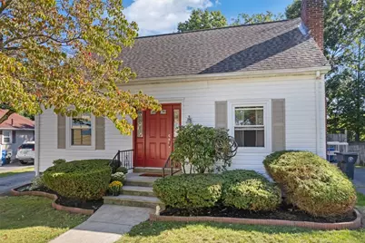 184 Chestnut Avenue, Cranston, RI 02910 - Photo 1