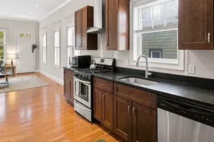 56 Locust St, Providence, RI 02906 - Photo 10