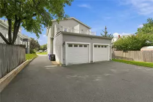 56 Locust St, Providence, RI 02906 - Photo 24