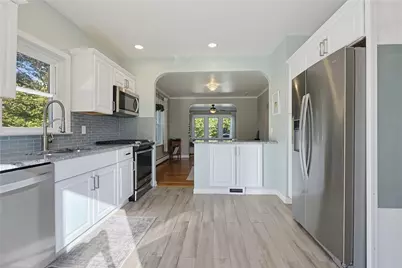 40 Zella Street, Providence, RI 02908 - Photo 18