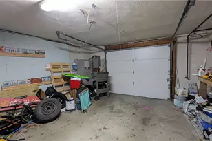 208 Greeley St, Providence, RI 02904 - Photo 22
