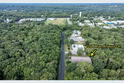 102 Dean Knauss Drive, Narragansett, RI 02882 - Photo 4