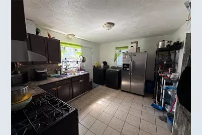 98 Mission Place, Providence, RI 02908 - Photo 10