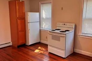 6 Goulding St, Providence, RI 02906 - Photo 2