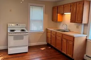6 Goulding St, Providence, RI 02906 - Photo 4