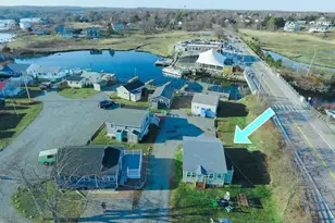 655 Succotash Rd, South Kingstown, RI 02879 - Photo 2