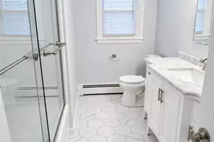 221 Hyde St, Cranston, RI 02920 - Photo 10