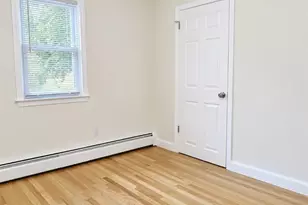 221 Hyde St, Cranston, RI 02920 - Photo 16