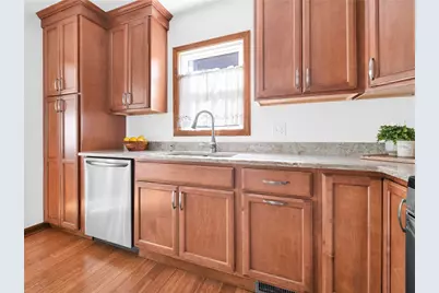 17 Catalpa Avenue, East Providence, RI 02915 - Photo 14