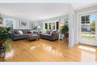 135 Arnold Street, Lincoln, RI 02865 - Photo 2