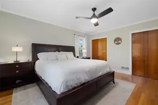 135 Arnold St, Lincoln, RI 02865 - Photo 8