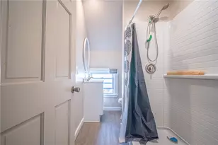 36 Hamilton St, Providence, RI 02907 - Photo 12