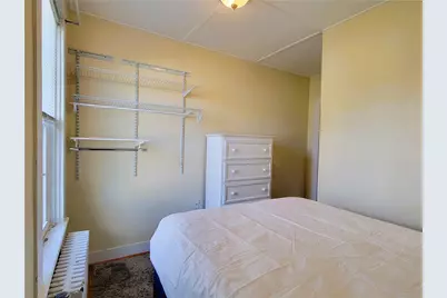 676 Thames Street, Newport, RI 02840 - Photo 16
