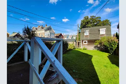 676 Thames Street, Newport, RI 02840 - Photo 24