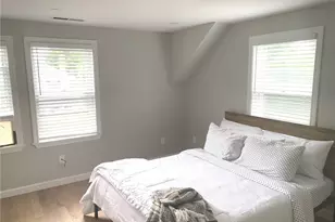 33 Van Zandt Ave, Newport, RI 02840 - Photo 10