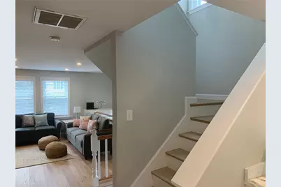 33 Van Zandt Avenue #1, Newport, RI 02840 - Photo 8
