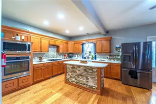 127 Boutwell St, Pawtucket, RI 02860 - Photo 2