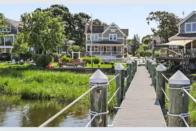 20 Edwin Street, Barrington, RI 02806 - Photo 10