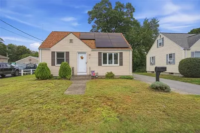 22 Larchmere Drive, East Providence, RI 02916 - Photo 4