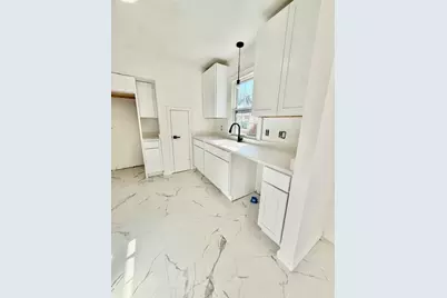 39 Marion Avenue S, Cranston, RI 02905 - Photo 8