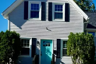 39 Marion Ave S, Cranston, RI 02905 - Photo 1