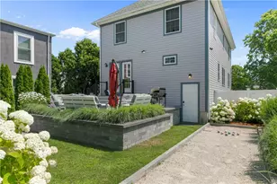 17 Clinton St, Newport, RI 02840 - Photo 30