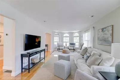 17 Clinton Street, Newport, RI 02840 - Photo 4