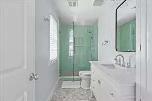 17 Clinton St, Newport, RI 02840 - Photo 14