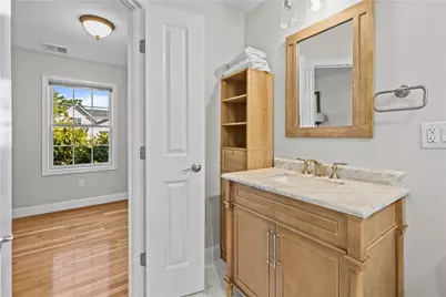 17 Clinton Street, Newport, RI 02840 - Photo 18