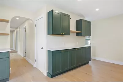 250 East View Avenue, Cranston, RI 02920 - Photo 10