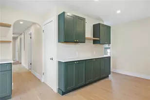250 E View Ave, Cranston, RI 02920 - Photo 10