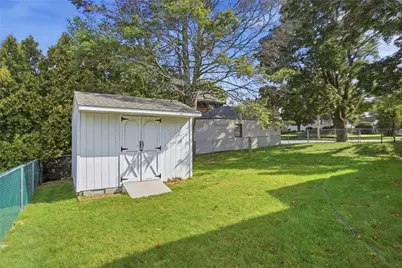 250 East View Avenue, Cranston, RI 02920 - Photo 44
