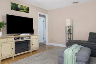 15 Simpson St, North Providence, RI 02911 - Photo 6