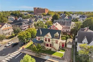 350 Broadway, Newport, RI 02840 - Photo 2